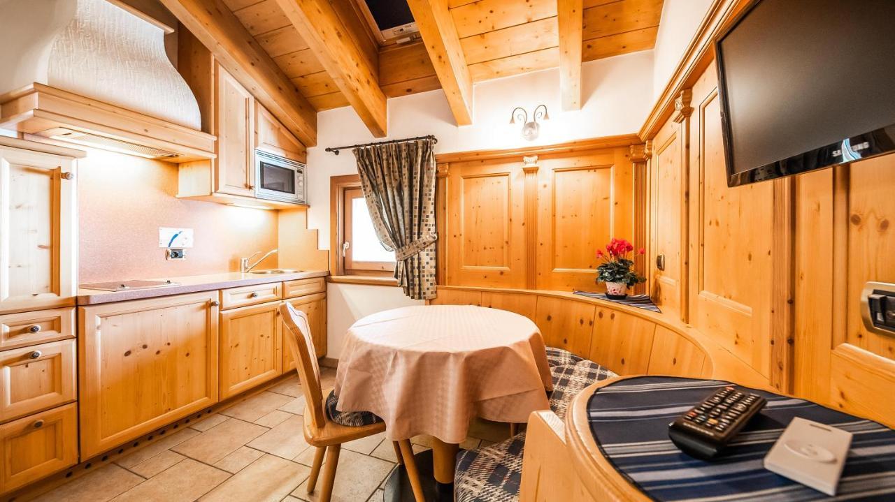Chalet Mottolino Livigno Exterior foto
